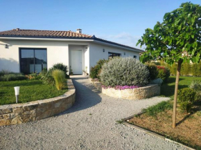 Maison 6 personnes avec jardin à 2 min de La Cité de Carcassonne